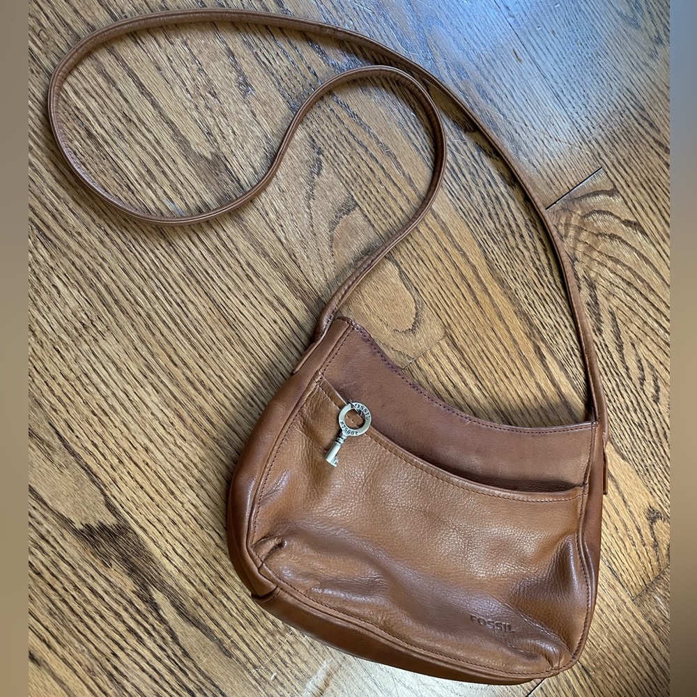 Fossil Brown Leather Crossbody Bag with Key!